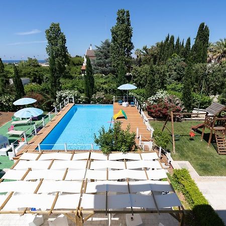 Casa Torre Di Specchio 2 Con Piscina Lägenhet Bari Exteriör bild