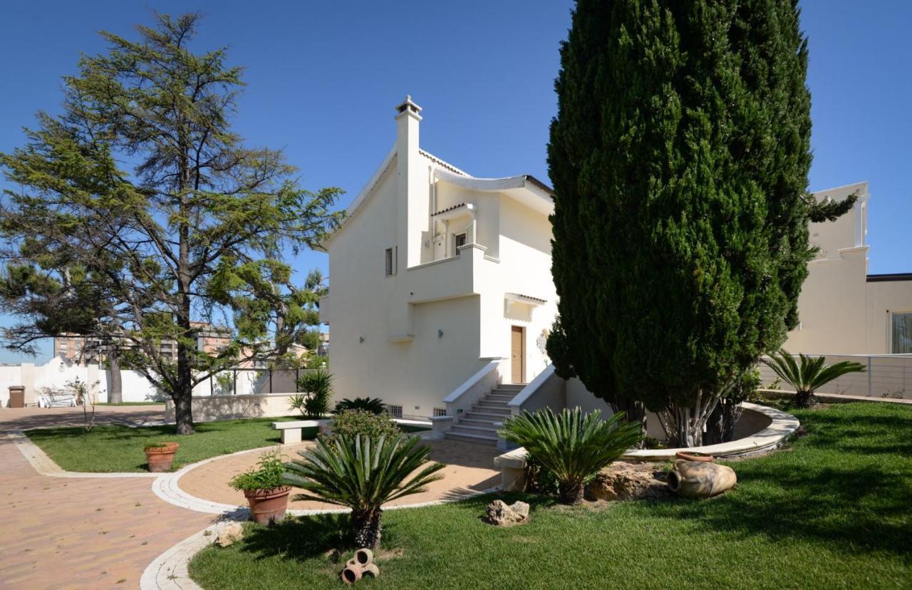 Casa Torre Di Specchio 2 Con Piscina Lägenhet Bari Exteriör bild