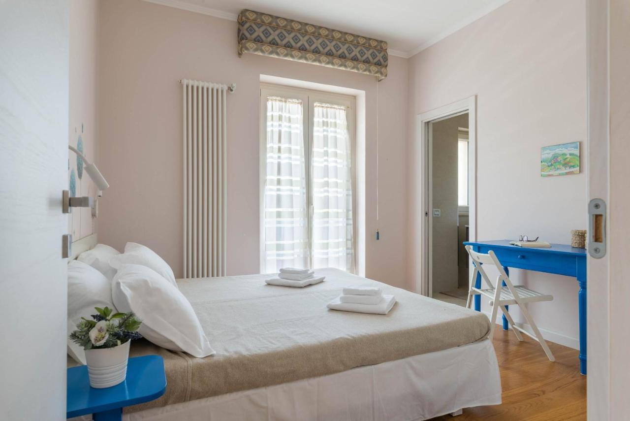 Casa Torre Di Specchio 2 Con Piscina Lägenhet Bari Exteriör bild