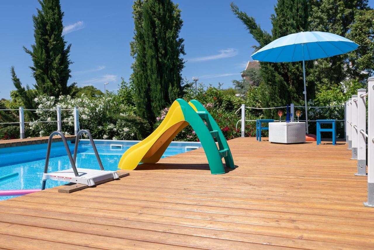 Casa Torre Di Specchio 2 Con Piscina Lägenhet Bari Exteriör bild